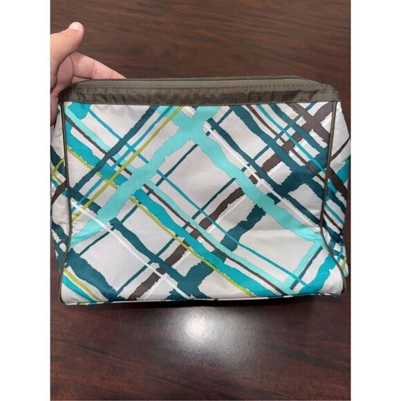 Thirty-One Cosmetic Travel Bag with B Initial - Picture 4 of 10